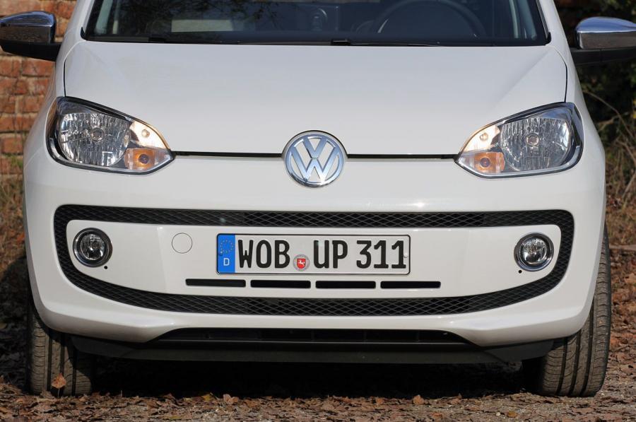  Volkswagen up! 2011 года  (фото 99 из 173)